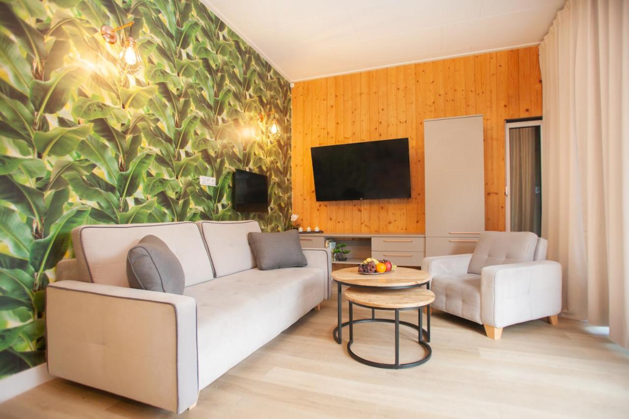 Marina Mietkow Otel Dominice Dış mekan fotoğraf